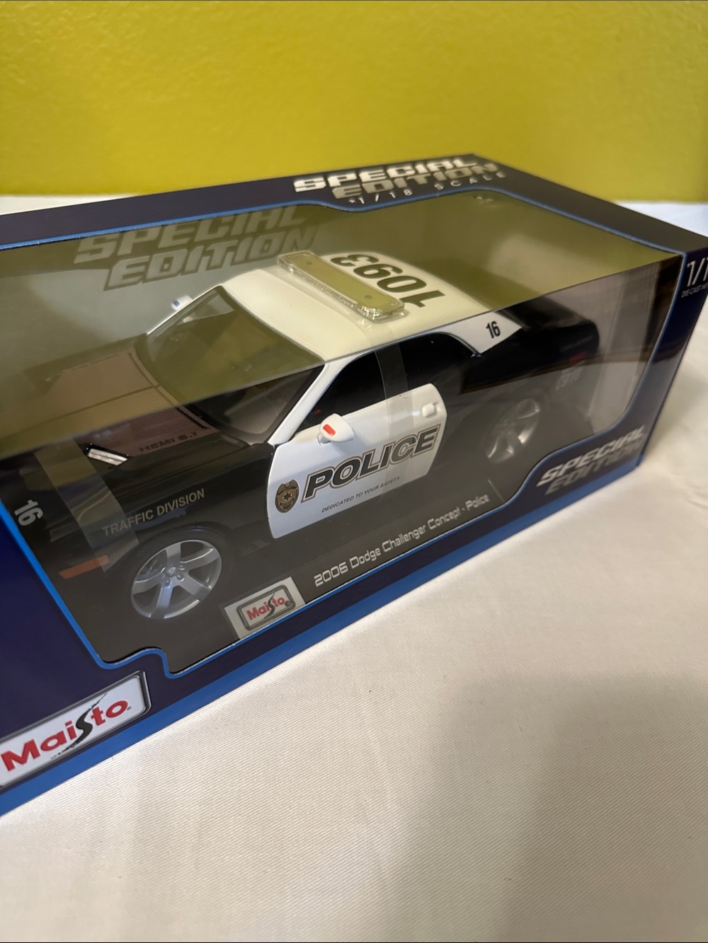🚗Maisto 2006 Dodge Challenger Police Car Toy